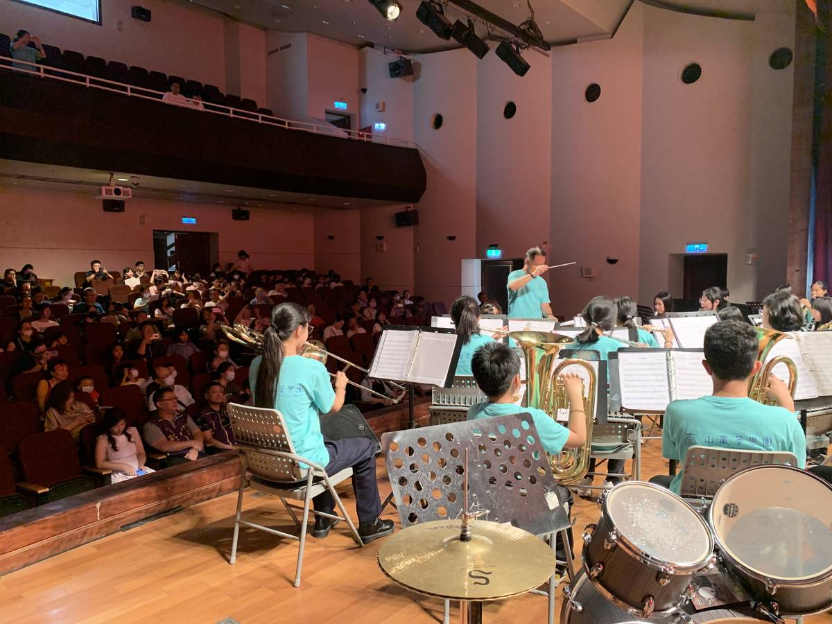 文山國中山嵐管樂團共同參與音樂會發表