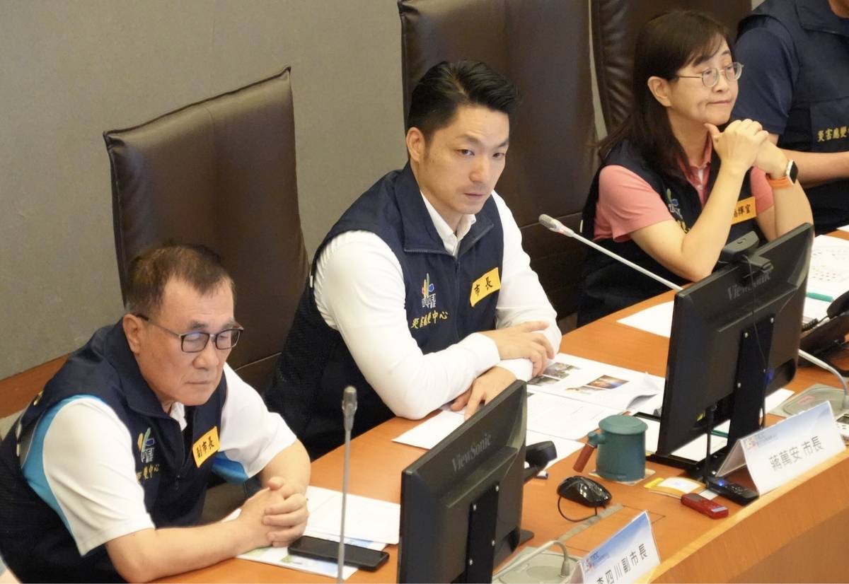 蔣萬安市長希望在恢復上班上課日前能盡速恢復市容和穩定供電