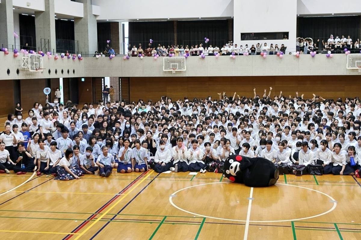 長安國中管弦樂團學生赴日交流，熊本熊部長現身讓學生相當驚喜