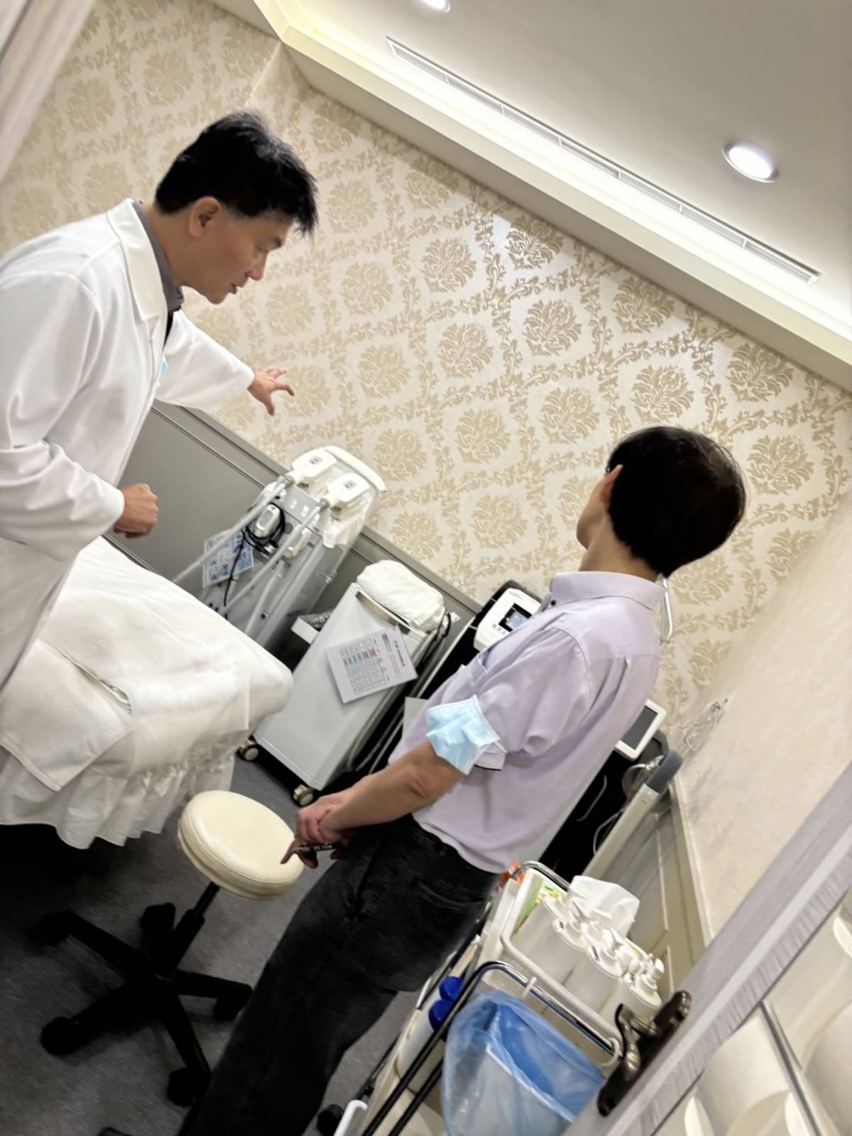 麥茵茲醫美診所，擁有30年以上經驗，以專業醫美、整形外科及預防醫學為特色，堅強醫師團隊。 分布於台北、台中、新竹、高雄、澳門多處據點，致力於為消費者打造自信美麗。