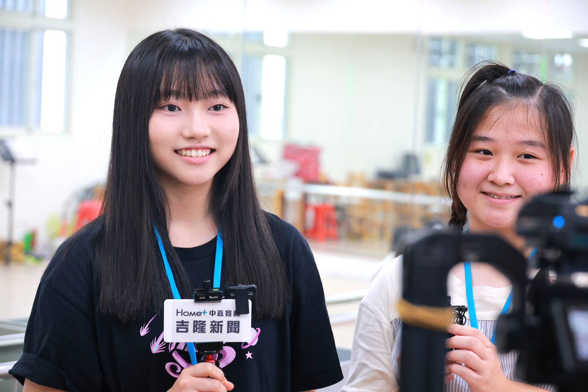 基隆青少年星光大道表演教室開麥拉 眾星雲集為學員勉勵