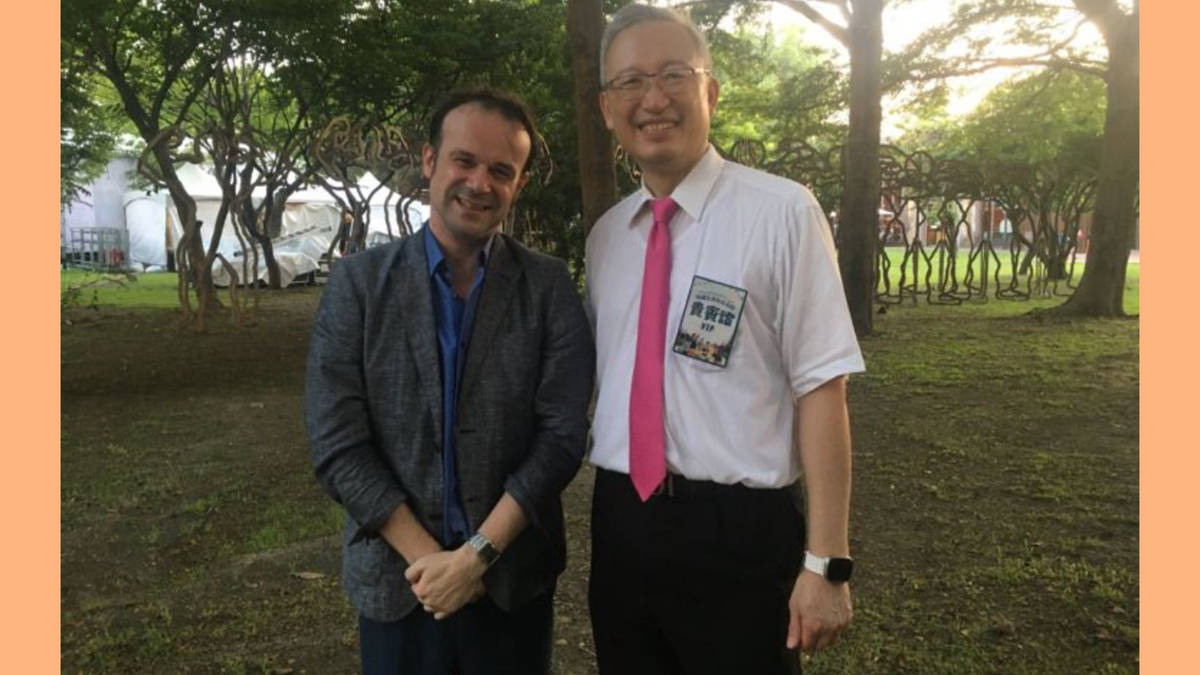 Julien Oeuillet with Representative office in France, Representative François Chih-Chung Wu
.
曾樂昂與駐法國代表處，吳志中代表