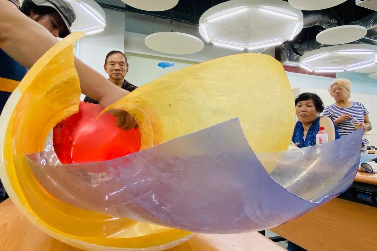 海廢樂器製作。(海科館提供)