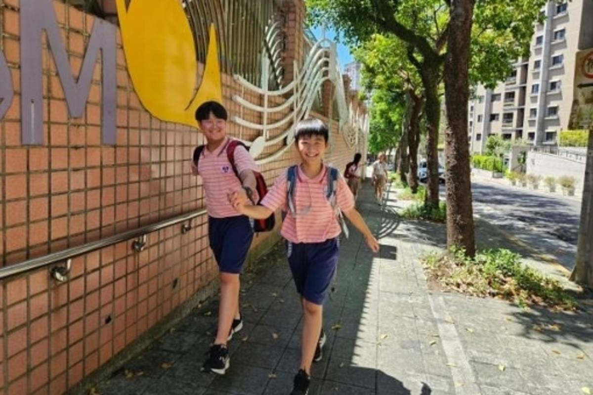 響應國際無車日，北市學童走路上學，力行節能減碳