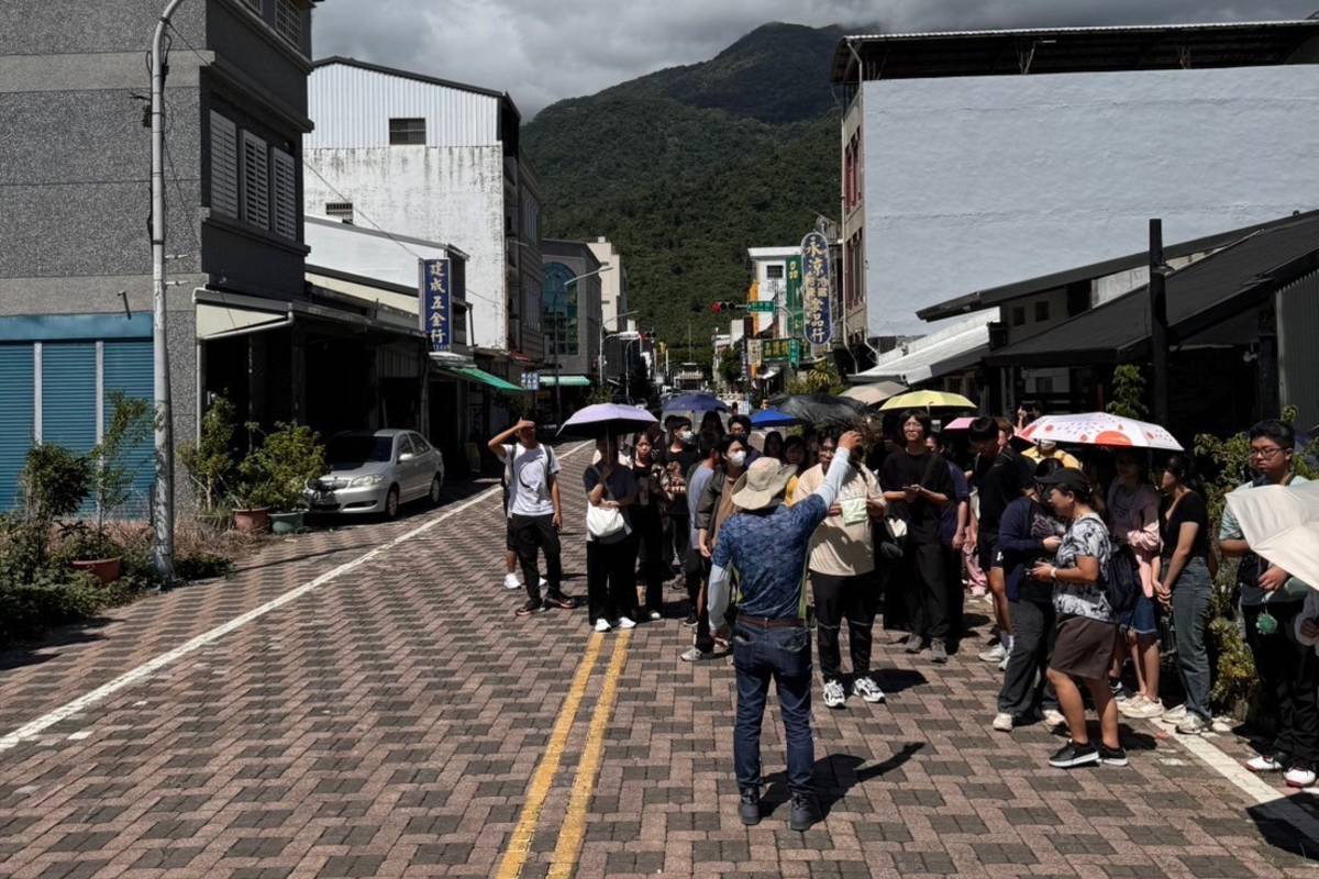 臺東大學數位媒體與文教產業學系師生走訪關山