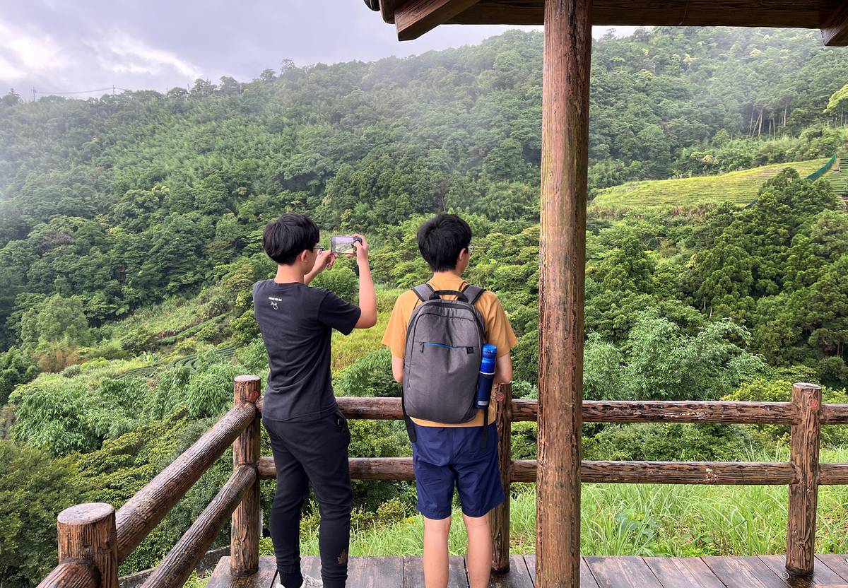 康橋高中「細水茶流-坪林茶產業如何與河川永續共存」獲實察繪圖組佳作