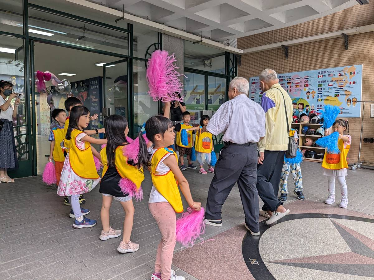 銘傳國小附幼學生熱烈歡迎校友回娘家