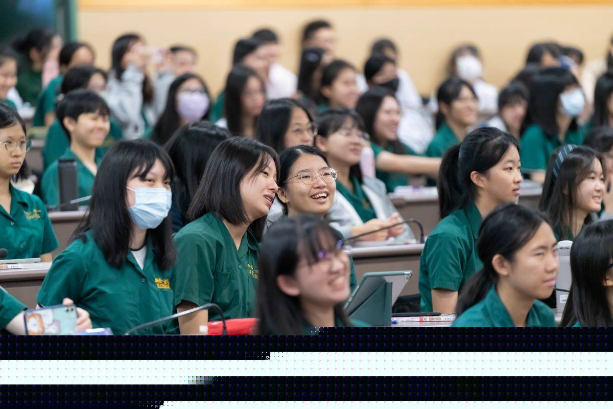 北市高中生近距離聆聽阿蘭•阿斯佩教授的智慧與經驗