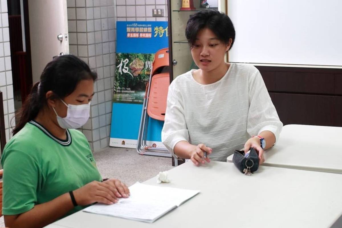 國防大學政治作戰學院擔任課輔老師，提供北投國中學生課業輔導