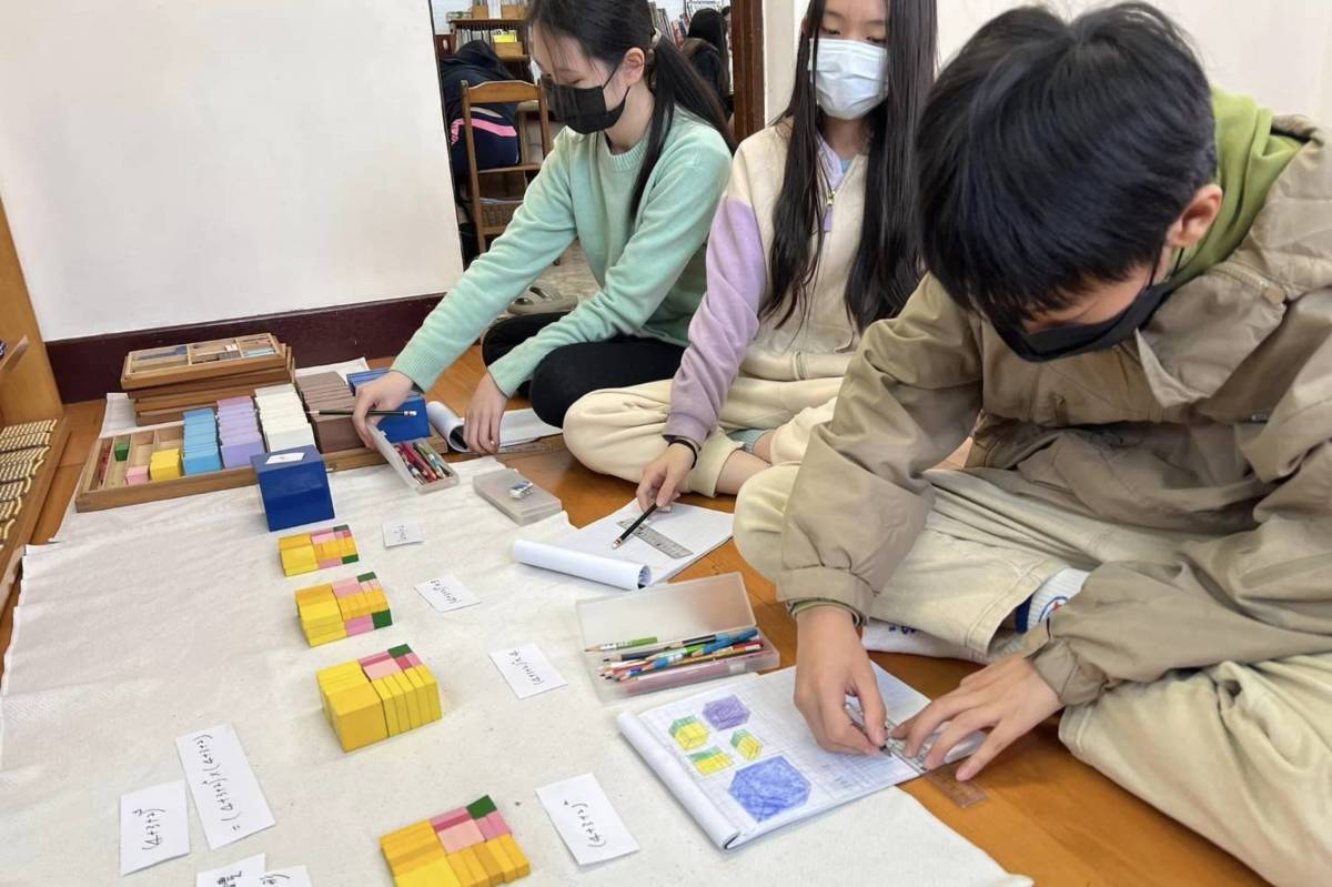 苗圃學生一起合作完成自己有興趣的研究題目(圖片來源：苗圃提供)