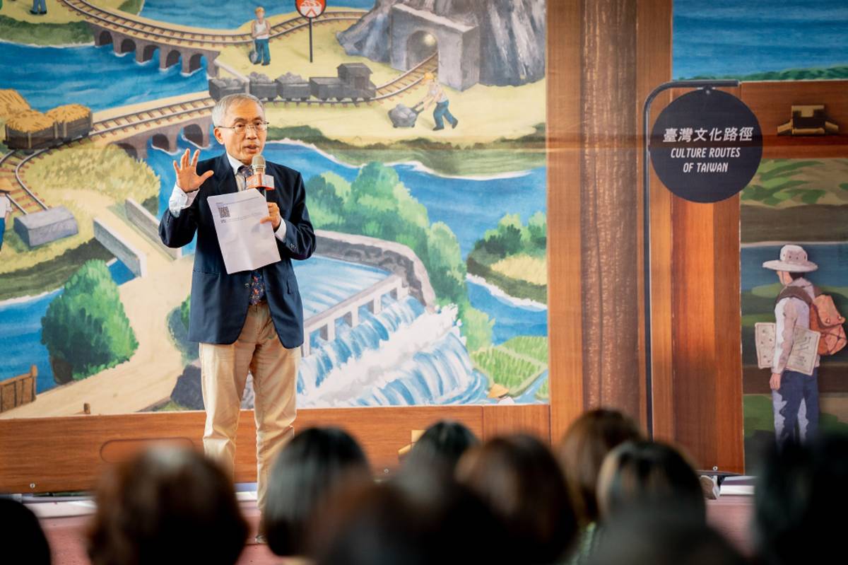 文化資產局局長陳濟民為「路徑·入境臺灣文化路徑特展」開幕致詞 