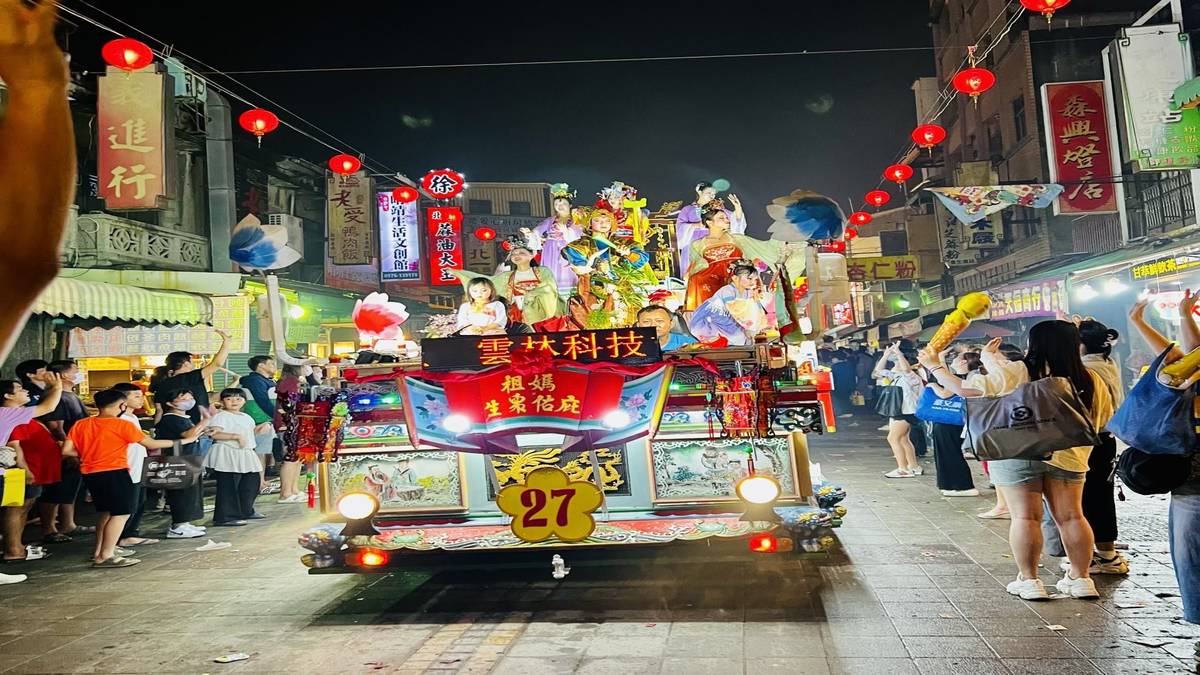 雲科大師生藝閣車上扮藝閣