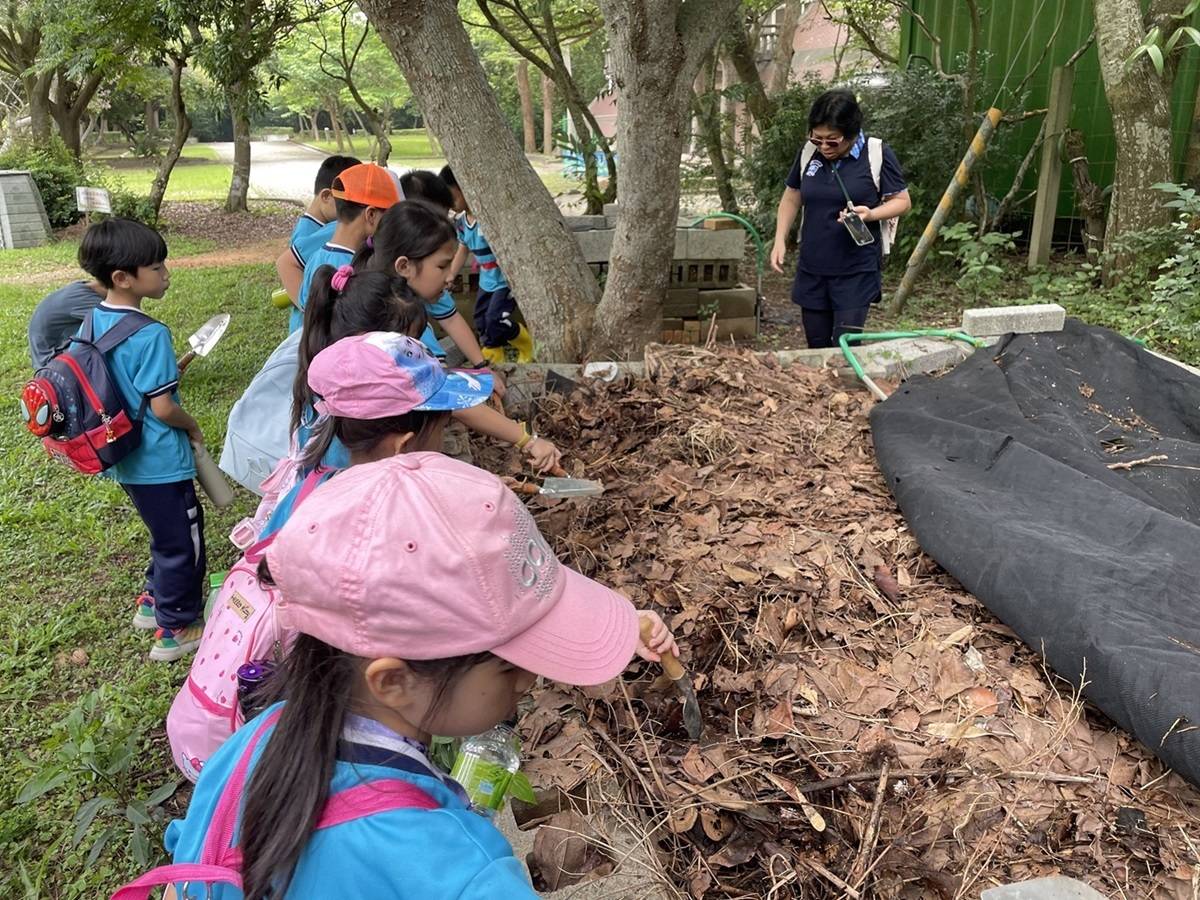 「勇闖大肚山」-落葉堆肥的運用(內政部國家公園署國家自然公園管理處提供)