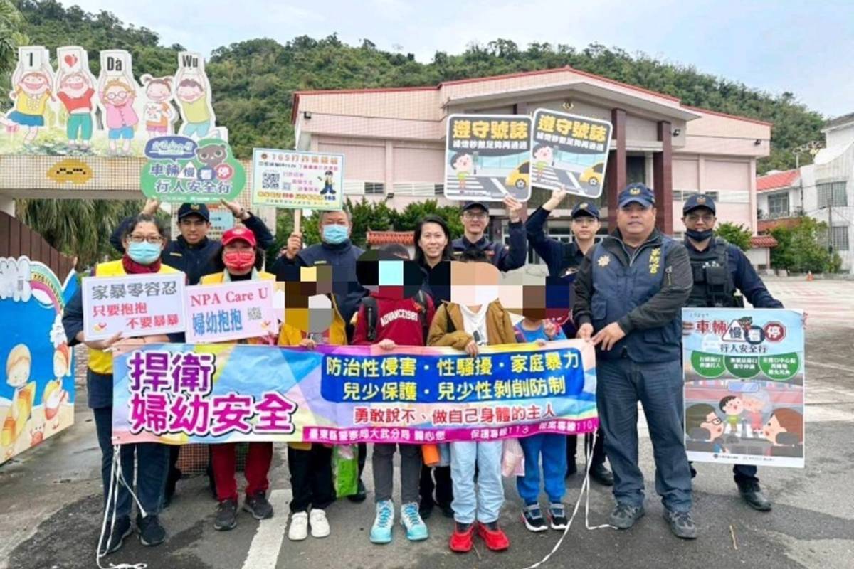 今(11)日是開學日，臺東縣警察局各分局全面啟動「護童專案」。