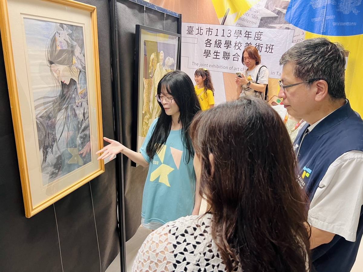 五常國中九年級學生郭佳瑀解說作品《溺境》