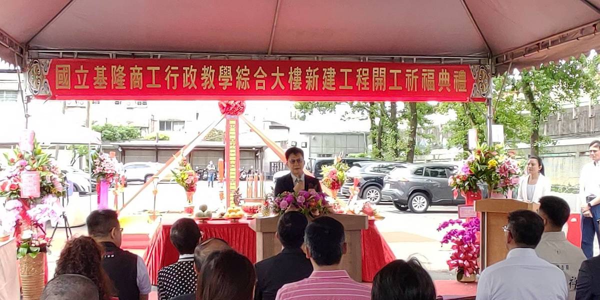 教育部政次張廖萬堅致詞