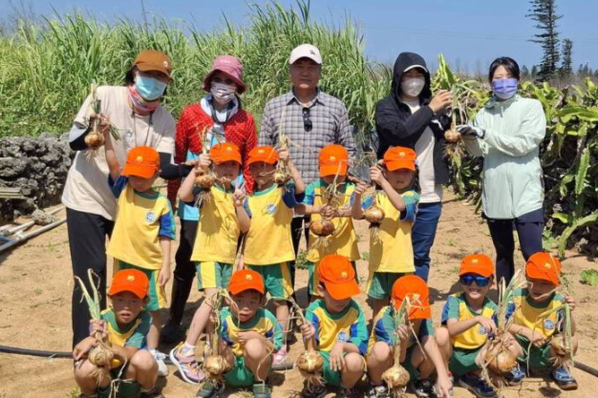 苗栗縣湖西鄉立幼兒園參加田園體驗活動