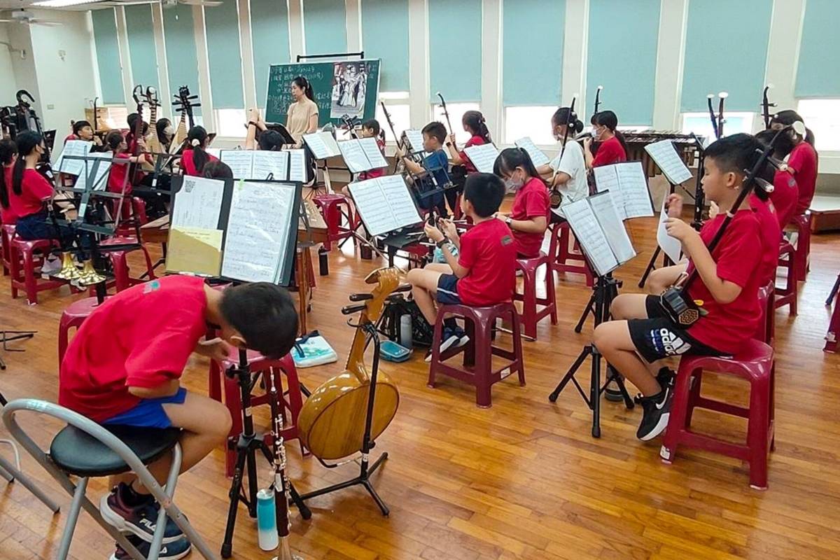國立嘉義大學蘭潭國樂團帶動中小學課程辦理情形
