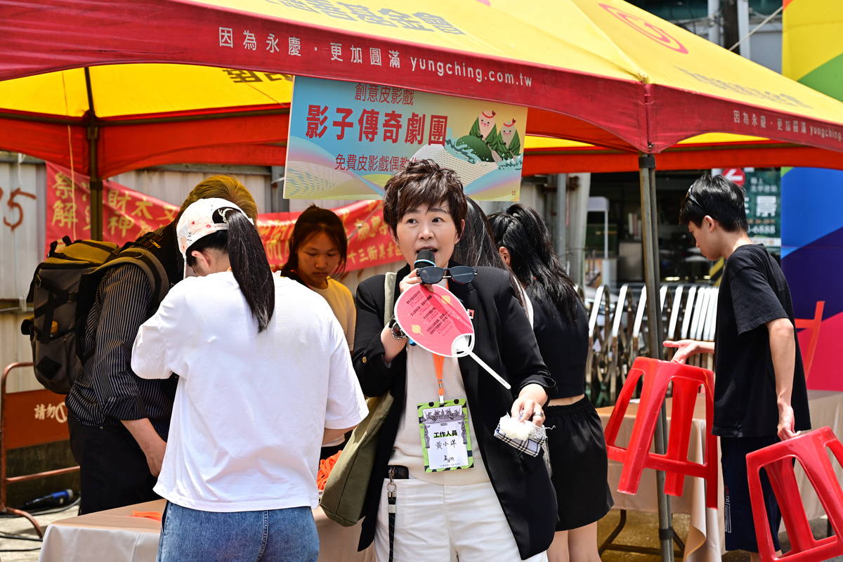 《集應有戲》文化市集由萬芳高中歷史科黃小萍教師策展