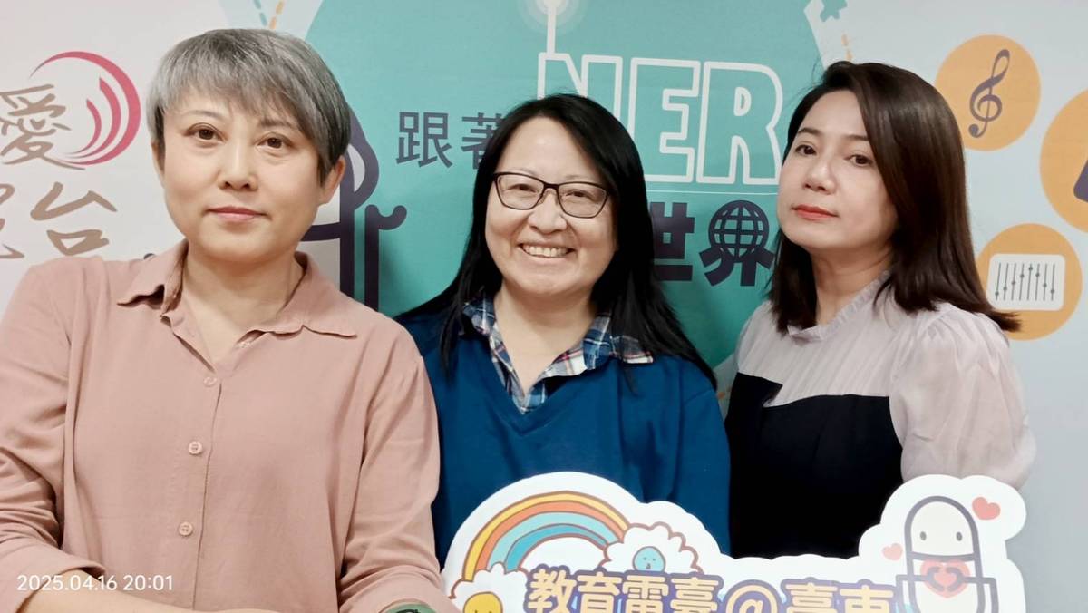 主持人與來賓合影