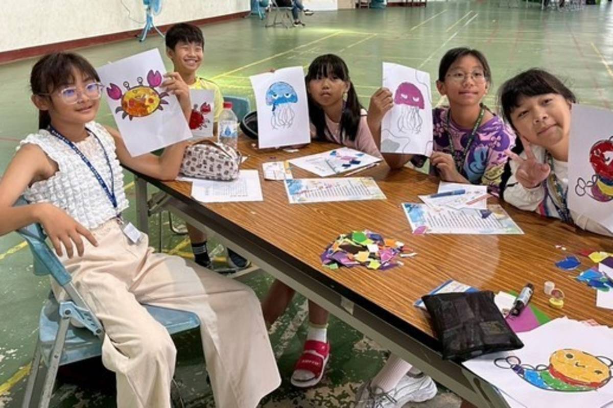 高大雙語學伴前進恆春 進行海洋環境教育雙語教學.jpg