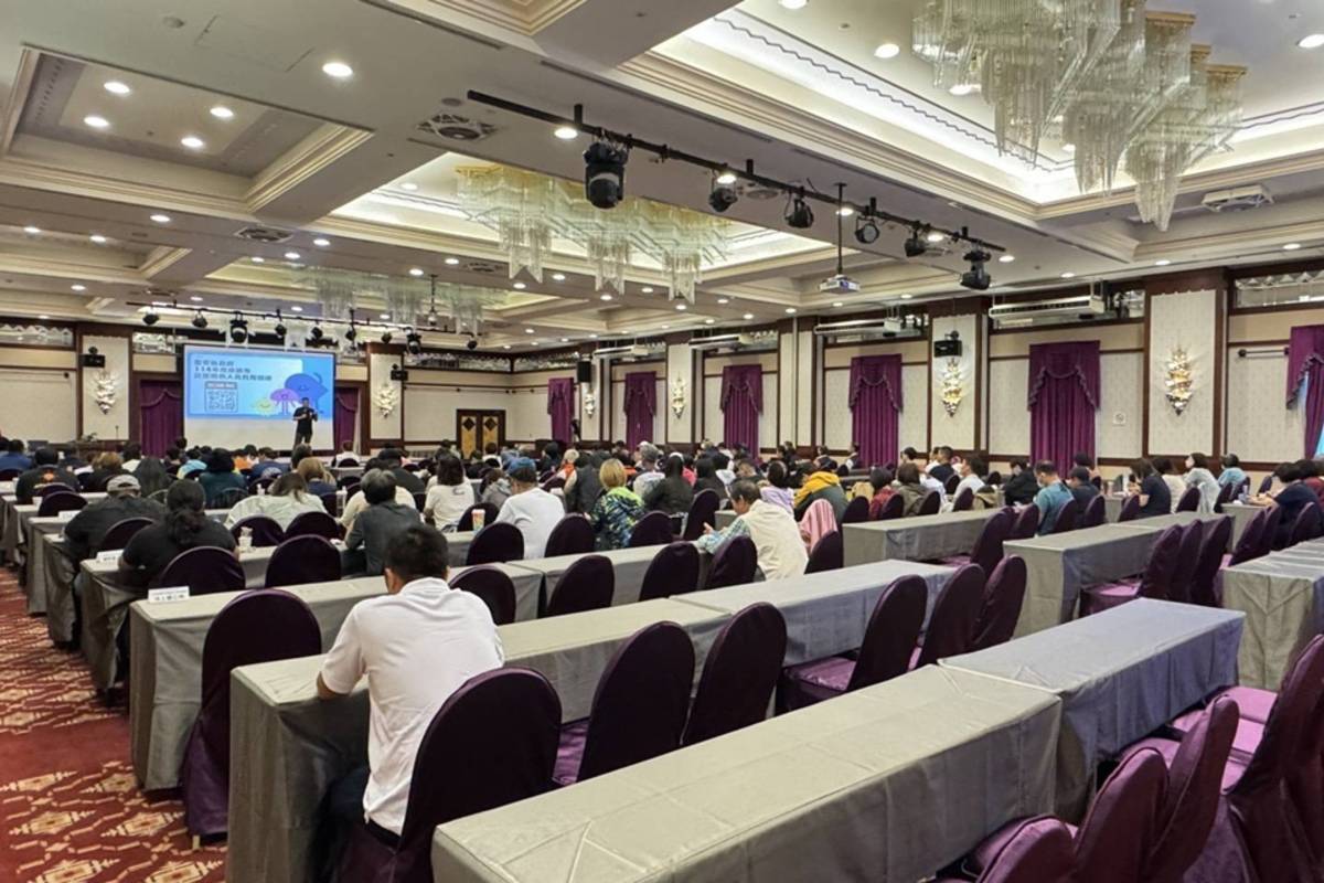 汛期已屆，為使各鄉鎮市公所防救災人員熟稔災害應變處置及疏散撤離實務作業，臺東縣政府今(13)日辦理「114年度鄉鎮市災害防救人員教育訓練」。