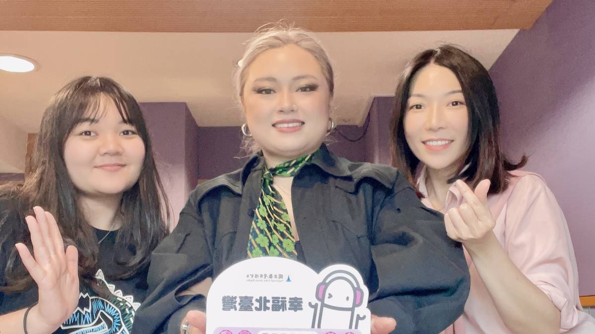 左起：若晴、心田 玉水