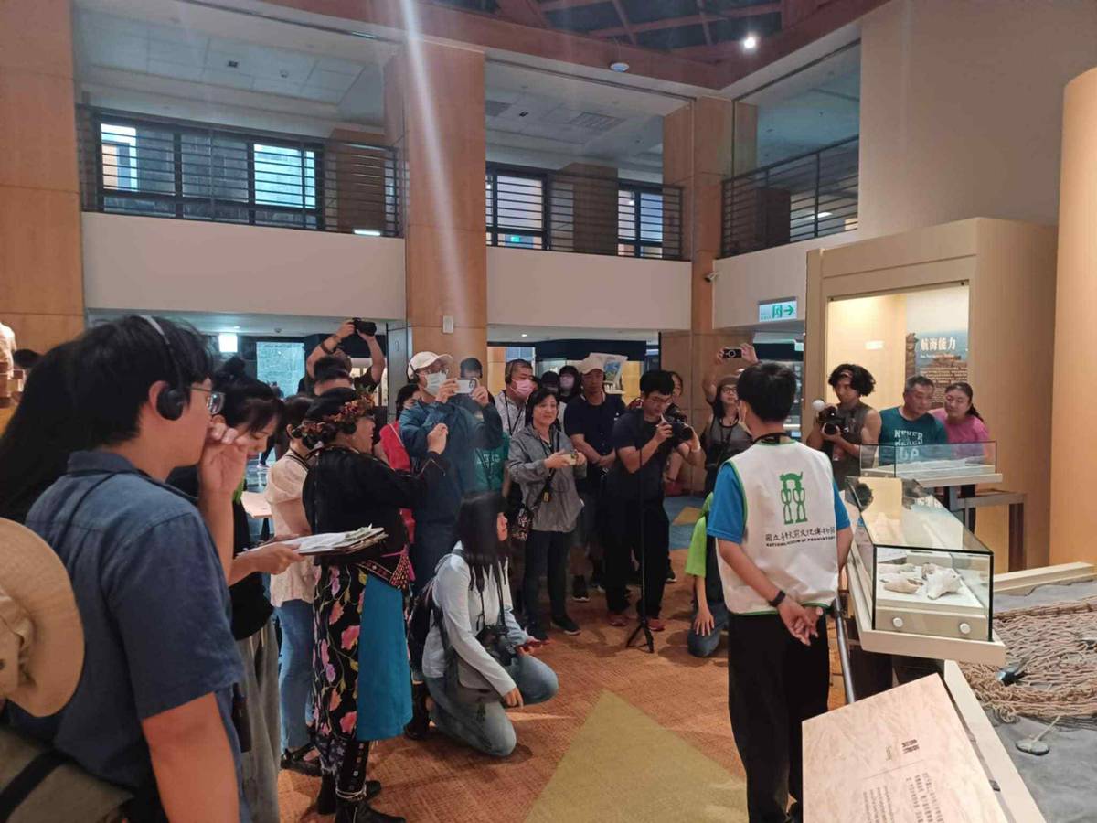 臺東高中生挑戰史前館全台語導覽