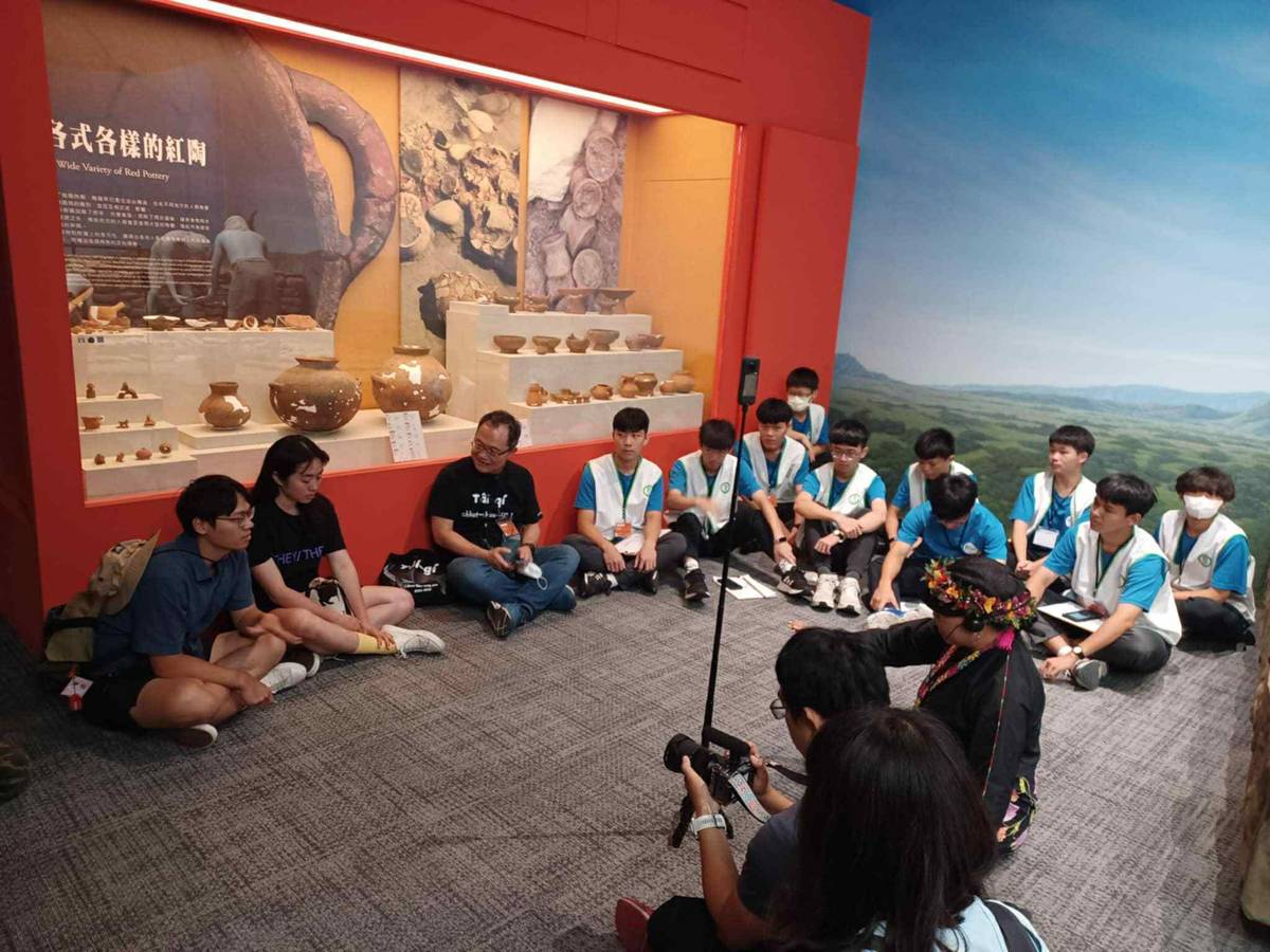 臺東高中生挑戰史前館全台語導覽