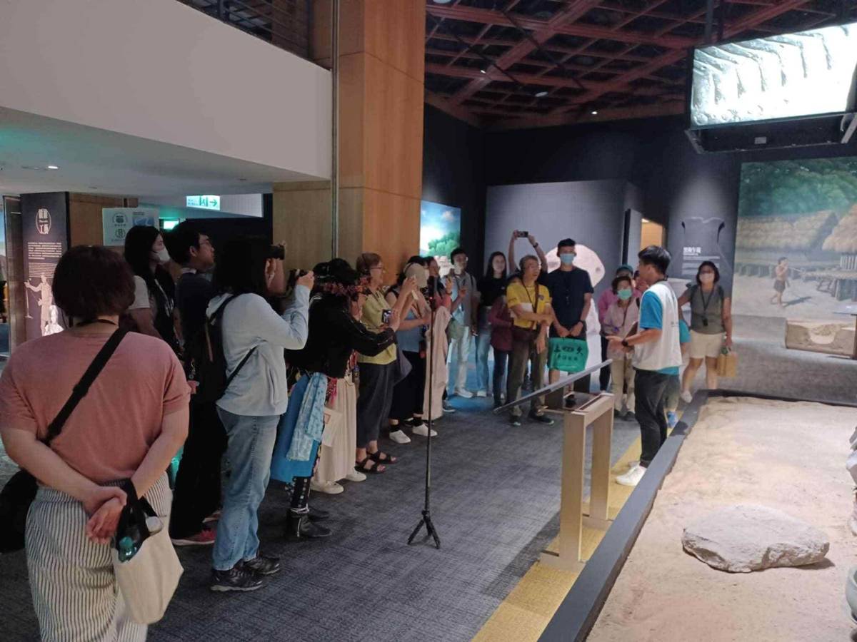 臺東高中生挑戰史前館全台語導覽