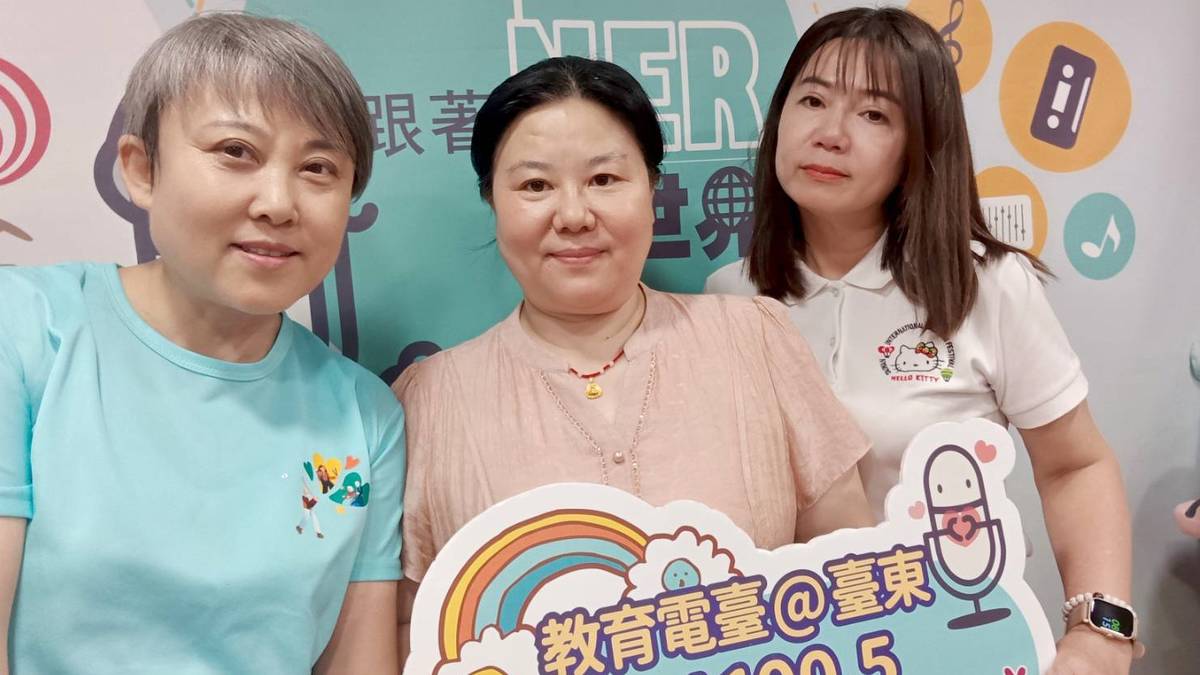 主持人與來賓合影