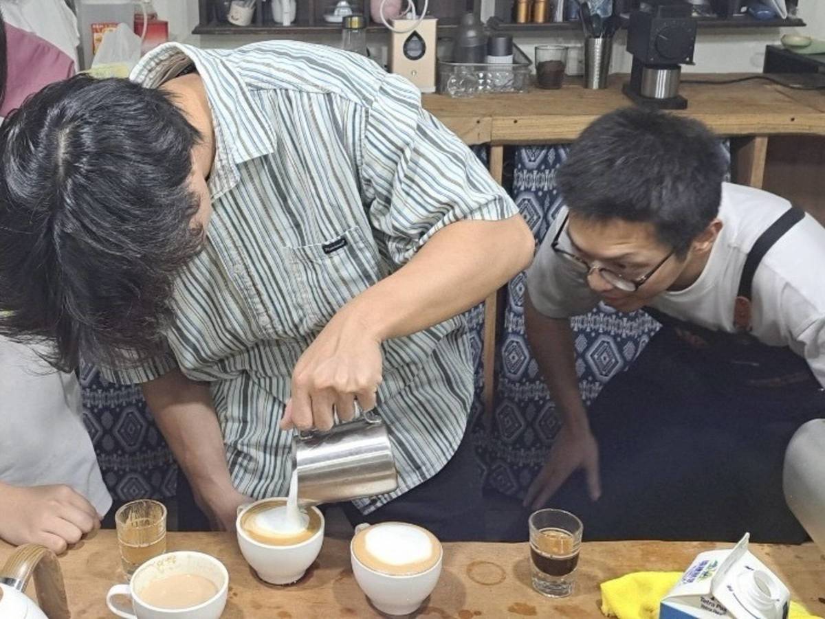 成功青少年咖啡餐飲培力