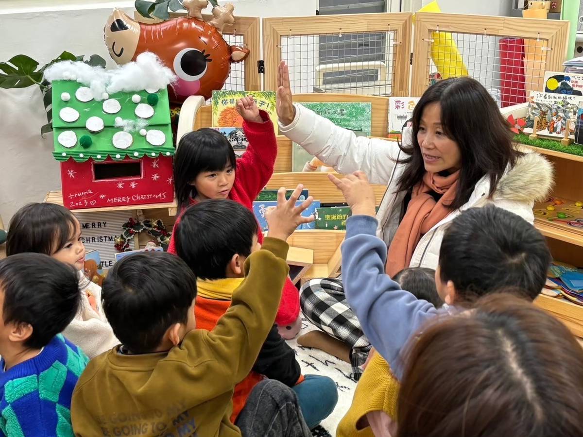 霞雲國小羅幼蓮校長分享繪本故事