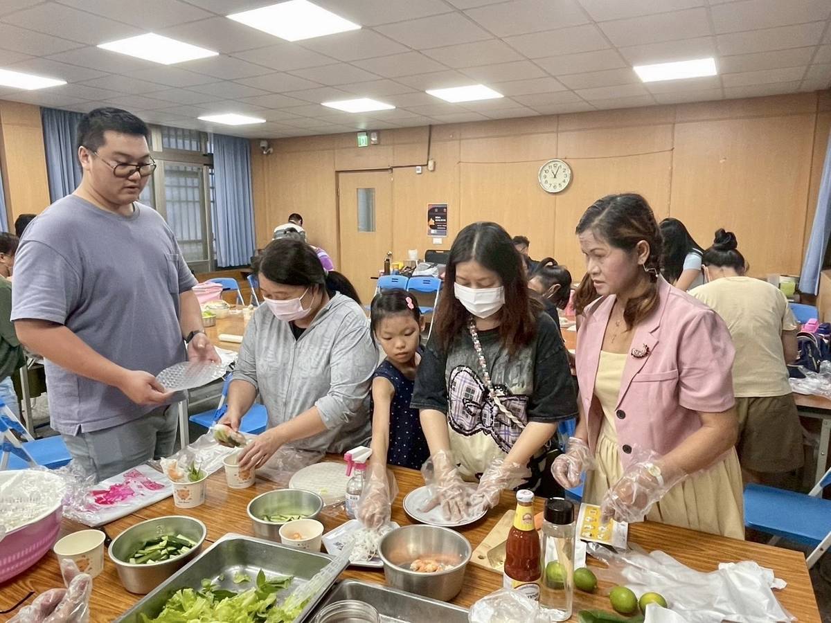 臺東縣家庭教育新體驗 臺東縣救國團邀親子共煮共學