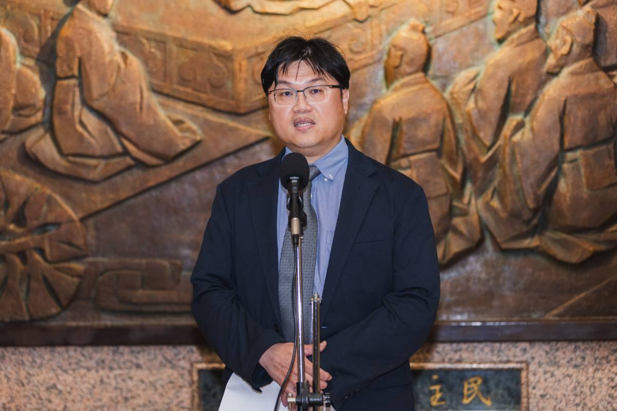 教育部常次朱俊彰於跨部會專案小組第二次會議後開記者會