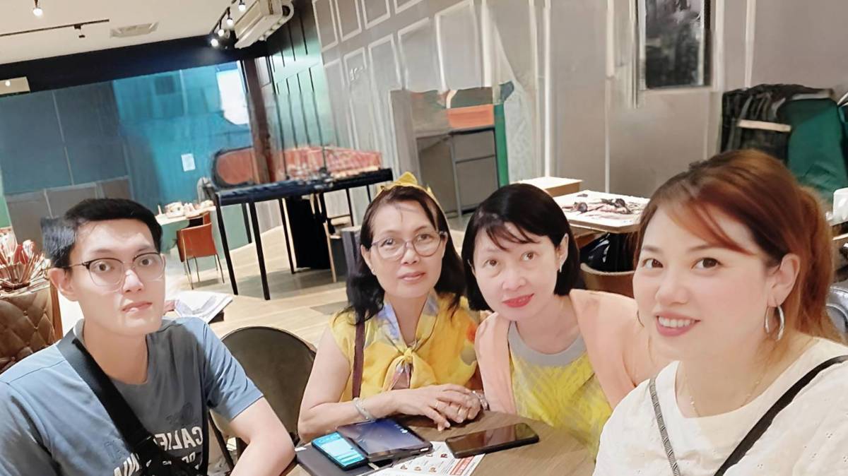 與家德的媽媽和她的阿姨碰面2
