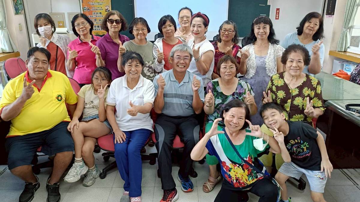 本集主題：樂活爺奶的台灣俚語故事
邀請來賓：臺中市清水區樂齡學習中心的樂齡學員

• 臺灣俗諺表現出早期人民的生活智慧和做人的態度。
• 我們常常說：聽君一席話，勝讀十年書，從古人的生活經驗中學習，可以從中得到很多收穫！
