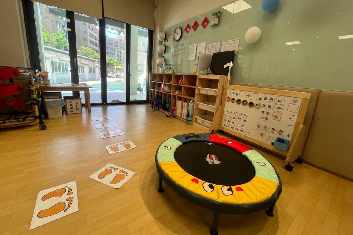 桃園市青溪國小為特殊教育幼兒打造舒適的活動空間
