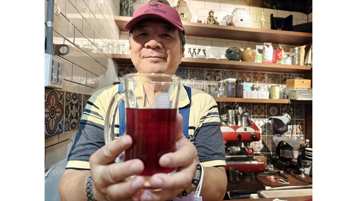 頂級親民價酸梅湯 - 隕石咖啡店長 顧仲儒