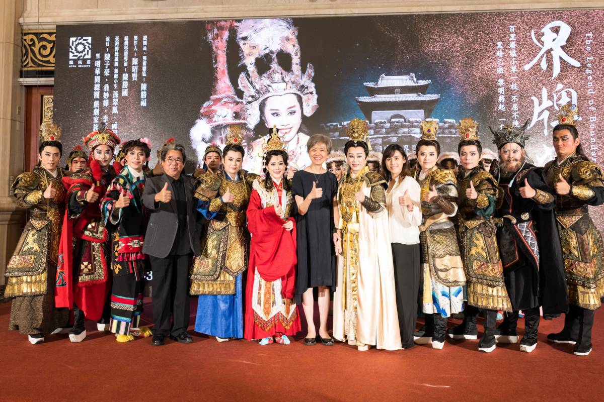 全體大合照_左起周淮安、陳子豪、陳彥名、陳勝福、翁妙嬅、陳昭婷、劉怡汝、孫翠鳳、陳昭賢、李郁真、吳米娜、周予寬、林少竣