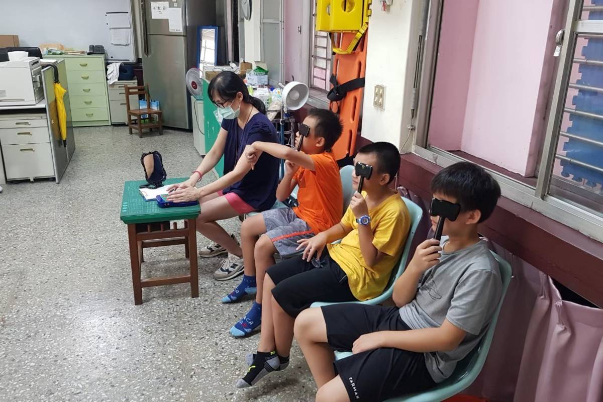 學校護理人員守護學生健康