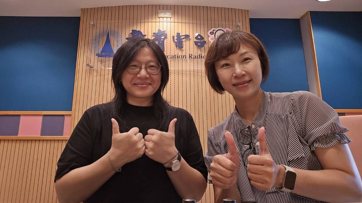 小風與范雅婷老師合影