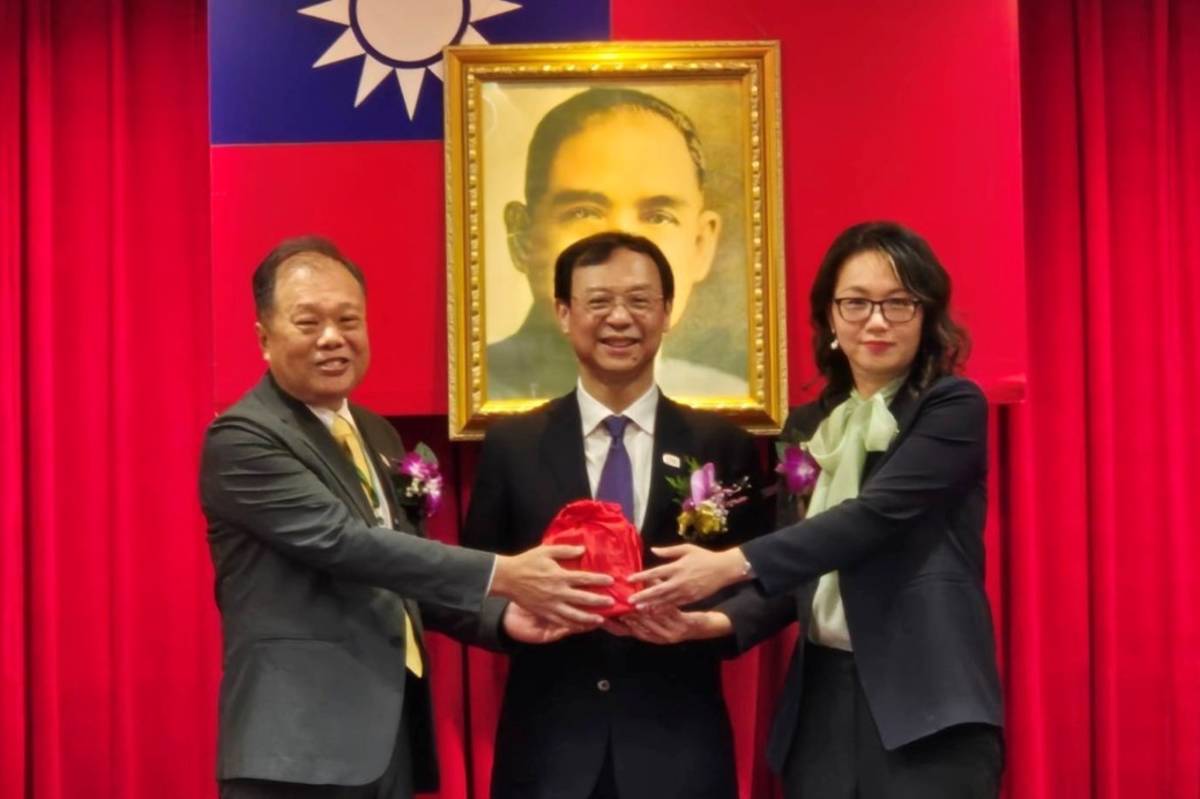 衛生福利部中央健康保險署署長交接布達典禮