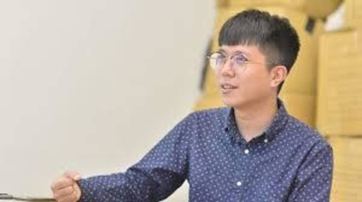來賓:張育萌