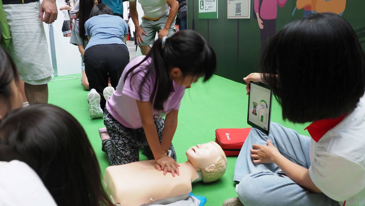 紅十字會基本救護教學 (科教館提供)