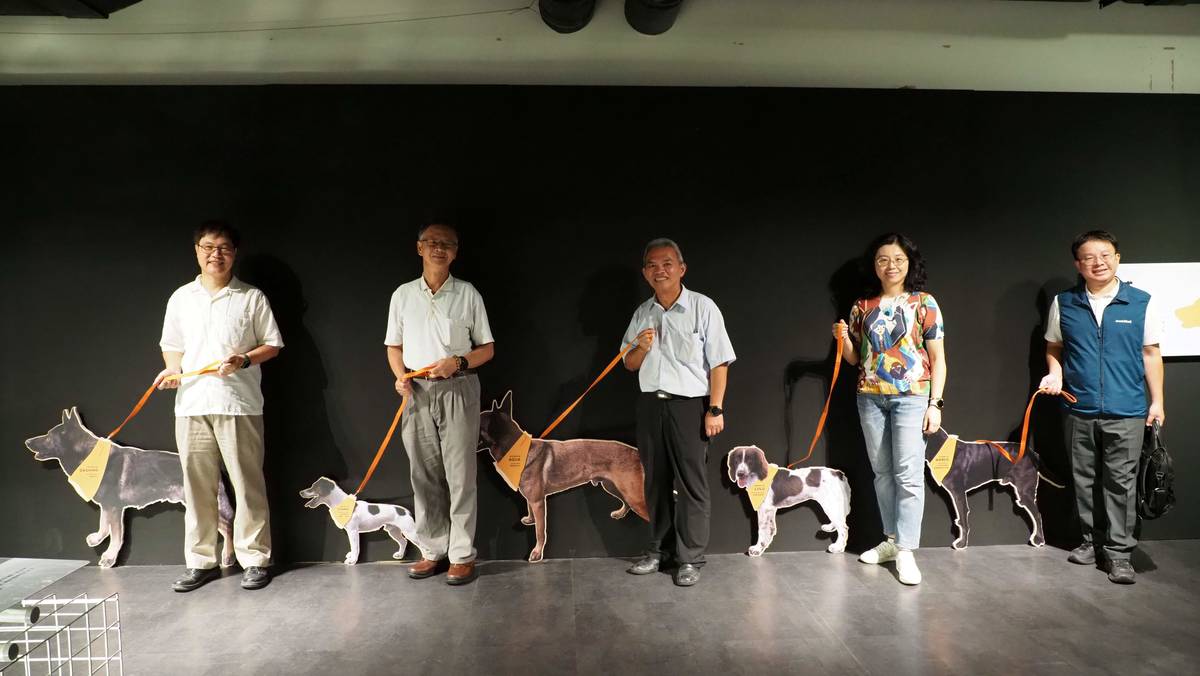 毛英雄與好夥伴搜救犬特展同日開幕 (科教館提供)