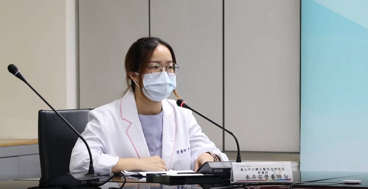 朱卉安營養師提醒民眾，肉類與海鮮分裝放入冰箱「低溫保存」，以免滋生細菌