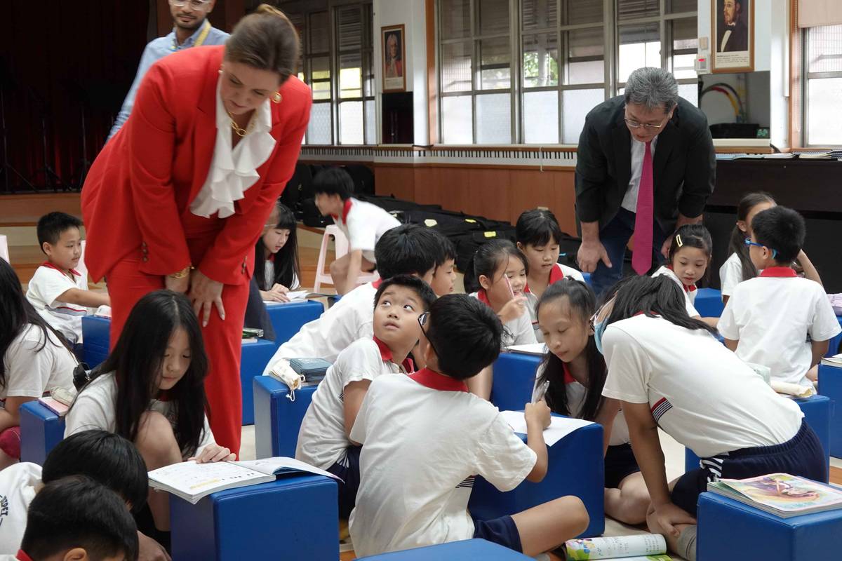 美國南卡羅來納州教育廳長Ellen Weaver女士參訪北市大安國小