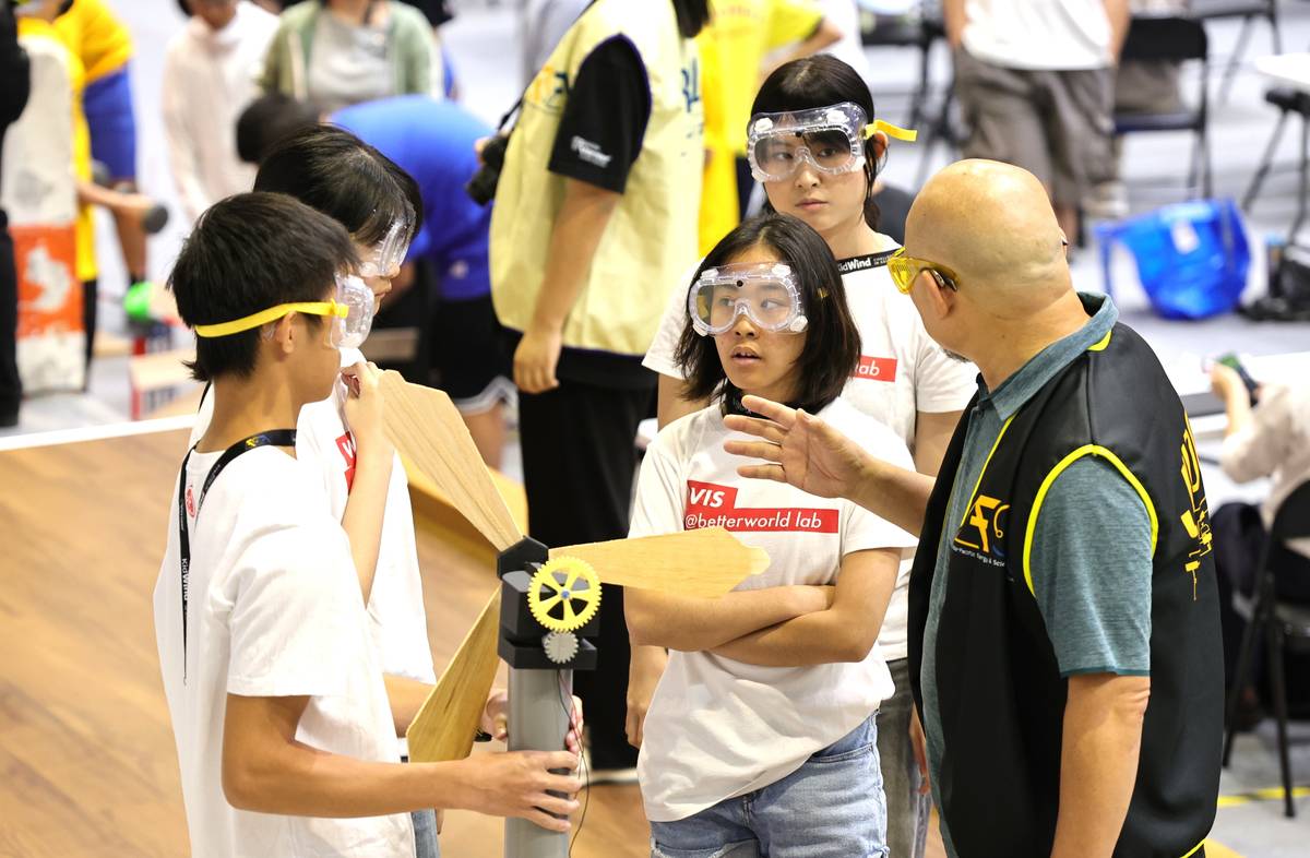 臺北市VIS國際實驗教育學校進行風機測試前的規則確認