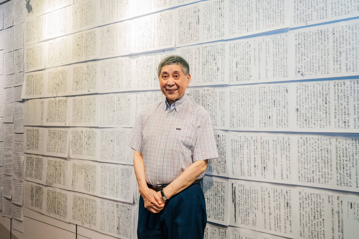 作家白先勇出席「滿天裡亮晶晶的星星：白先勇教授文學特展」開幕。(臺大提供)